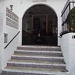 Hacienda 10b Menyber 아파트