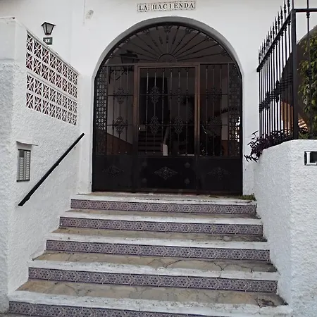 Hacienda 10b Menyber Apartment